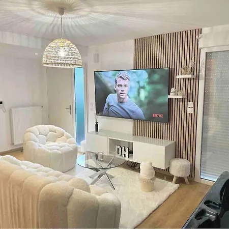 & : Dream House *