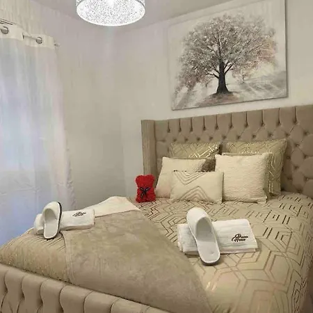 & : Dream House Holiday home *